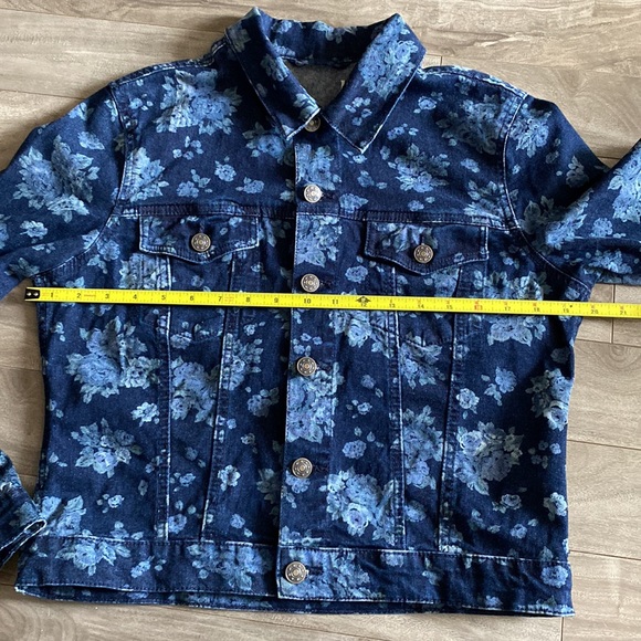 Floral Jean Jacket - Ladies Medium - Picture 7 of 9